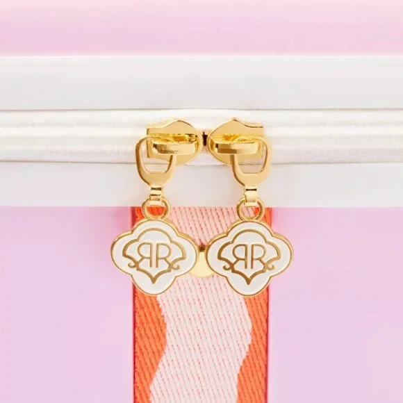 Roller Rabbit x Target Trunk Vanity Case Soft Pink - Picture 4 of 7